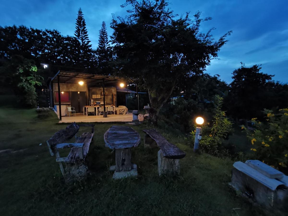 Baan Suan Plearndara Lägenhet Wang Nam Khiao Exteriör bild